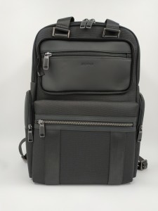Деловой рюкзак BOPAI 61-16111 с отстегнутой сумкой сумкой