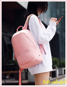 Рюкзак женский с плащом Mark Ryden MR9978 розовый фото на модели