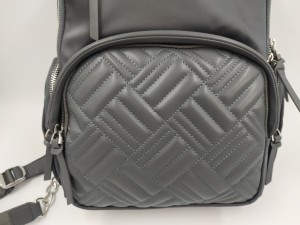Женский рюкзак для ноутбука 13 BOPAI 62-50258 серый декоративный карман крупным планом