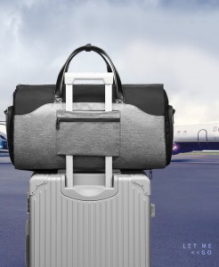 Сумка-рюкзак трансформер OZUKO 9288 легко фиксируется на чемодане 