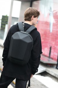 Модный рюкзак для подростков OZUKO 9205 камуфляж на подростке