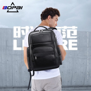 Кожаный бизнес рюкзак BOPAI 61-98611 на модели фото 2