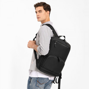 Рюкзак для ноутбука 15,6 Ozuko 9474 черный на модели фото 2