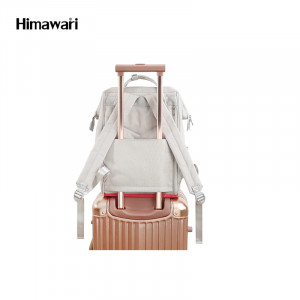 Рюкзак Himawari 9004 легко фиксируется на чемодане
