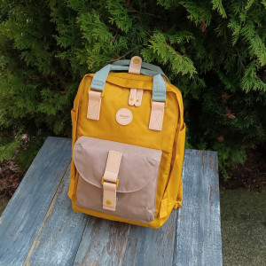 Школьный рюкзак Himawari 200 желтый с бежевым на природе