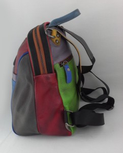фото рюкзака ручной работы Yi Tian 527с разноцветный вид сбоку