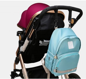 фото рюкзака для мамы и малыша BAORDAI IP177 голубой на детской коляске