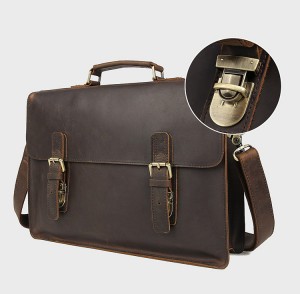 Винтажный мужской портфель J.M.D. 7223 коричневый, замок у портфеля крупным планом
