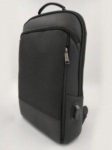 Тонкий рюкзак с USB 15.6 унисекс Bopai 61-17611 черный фото сбоку