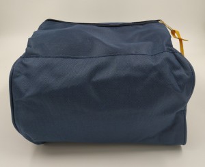 Рюкзак LIVING TRAVELING SHARE 008 темно-синий фото дна рюкзака
