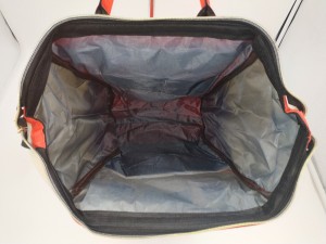 Рюкзак LIVING TRAVELING SHARE 008 красно-белый основное отделение рюкзака